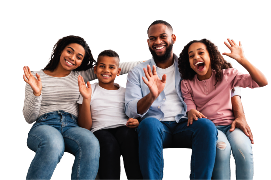 familia-sonriendo-padre-madre-hijo-e-hija